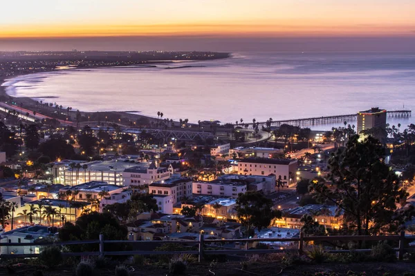 Downtown Ventura Kalifornien Usa Panoramautsikt Ligger Inbäddat Mot Stilla Havet — Stockfoto
