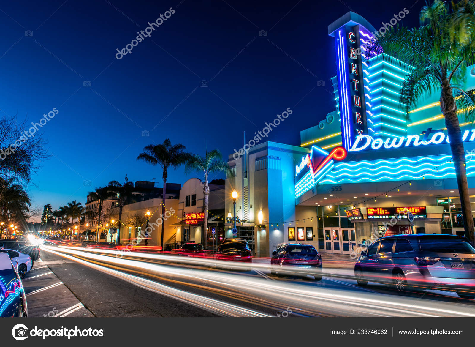 Main Street Downtown Ventura California Usa Decorated Christmas Lights Streaking Stock Editorial Photo C Motionshooter