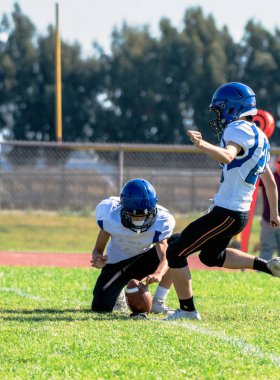Kazanmak için birlikte çalışan hassasiyet ve takım çalışması.
