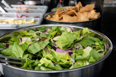 Meksika Yemeği getirin.