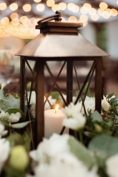 Vela Linterna Hermosas Decoraciones Flores Con Velas Para Ceremonia Boda — Foto de Stock