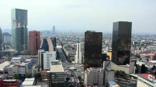 メキシコシティ 近代的な商業ビルやビジネス地区 上からメキシコの首都都市の高層ビルのスカイラインの眺め — ストック動画
