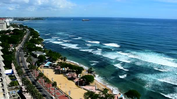 Vista Aérea Cidade Santo Domingo Skyline Panorama Com Oceano Nuvens — Vídeo de Stock