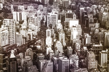 Santiago gökdelen günbatımı, renk uygulanan, tonlama Şili, Güney Amerika bakarak