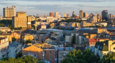 Kiev şehir merkezi, Kiev, Ukrayna iş cityscape Panoraması.