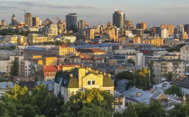 Kiev şehir merkezi, Kiev, Ukrayna iş cityscape Panoraması. Eski ve modern mimarinin sermaye şehir Ukrayna, Kiev şehir merkezinin güzel manzara