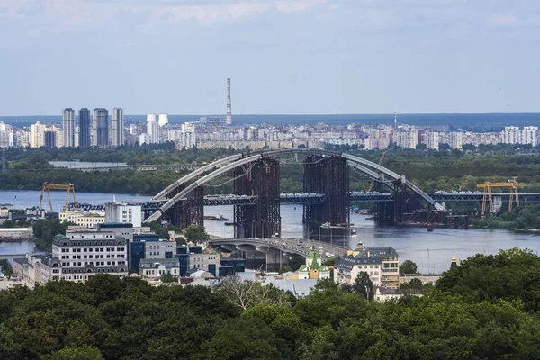 Ponte Inacabada Enferrujada Kiev Ucrânia — Fotografia de Stock