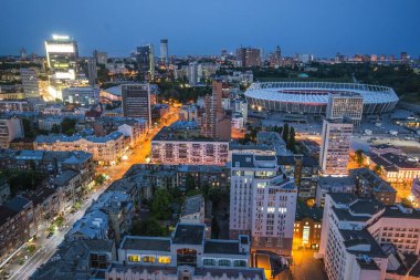 Gece Kiev şehir merkezi manzaralı yükseklikten, Kiev, Ukrayna
