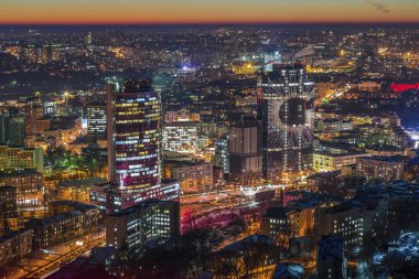 Gece Kiev şehir merkezi manzaralı yükseklikten, Kiev, Ukrayna
