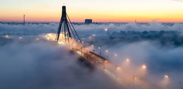 Moskauer Nordbrücke Nebel Kiew Ukraine — Stockfoto