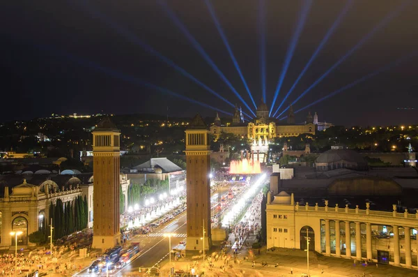 Barcelona, İspanya alacakaranlık niew. Plaza de espana