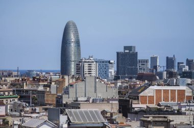 Doğal hava görünümünde Agbar Kulesi Barcelona İspanya havadan görünümü