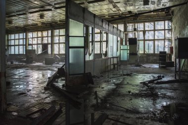 Pripyat, hayalet kasaba nükleer felaketinden sonra kurulan Çernobil dışlama bölgedeki eski Jüpiter fabrikada