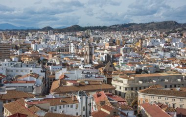 Cityscape Malaga, İspanya'nın havadan görünümü. Malaga Katedrali Andalusia Güney İspanya Malaga şehir Rönesans kilisesidir.