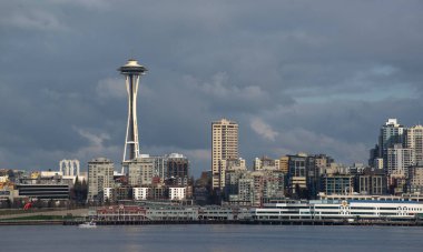 Modern binalar ile güneşli gün, Seattle şehir manzarası