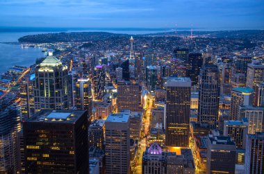 Şehir manzarası, gece, Seattle, Washington.