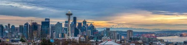 Seattle Skyline Avec Space Needle Rainier — Photo