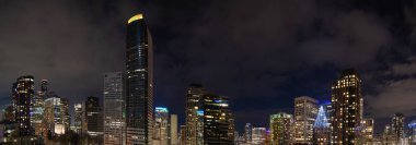 Seattle şehir panorama alacakaranlıkta. Downtown Seattle cityscape geceleri