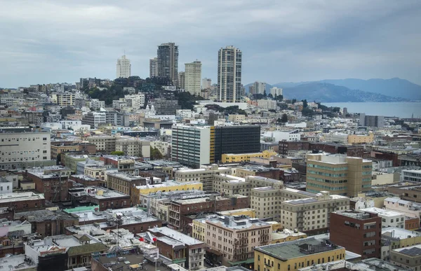 Městské domy v san Franciscu — Stock fotografie