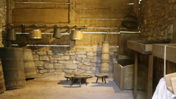 Старі Традиційні Молочні Кімнаті Типові Болгарської Культури Минулому — стокове відео