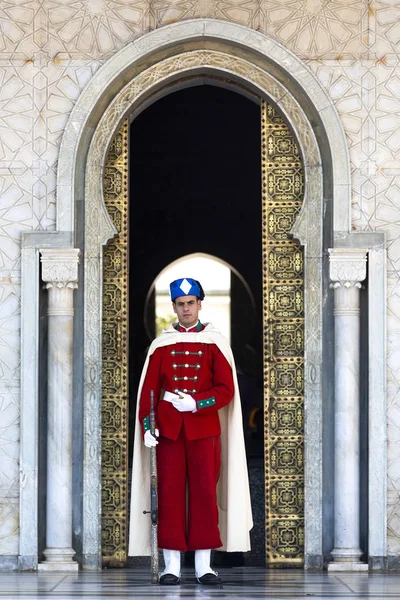 Rabat Marruecos Noviembre 2018 Guardia Para Ante Mausoleo Mohammed Que — Foto de Stock