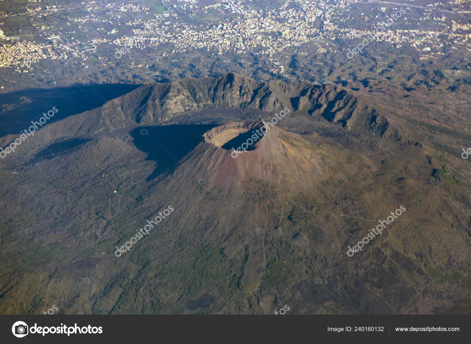 Guatemala, Volcán De Agua, Volcán Estratovolcán Ubicado En El Departamento  De Sacatepequez Imagen de archivo - Imagen de vistas, ambiente: 164381841, image size:1600x1167