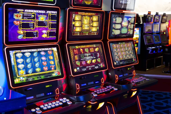 Slot machines in casino — Stock Photo, Image