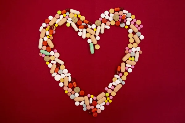 Витамины для фармацевтической промышленности — стоковое фото