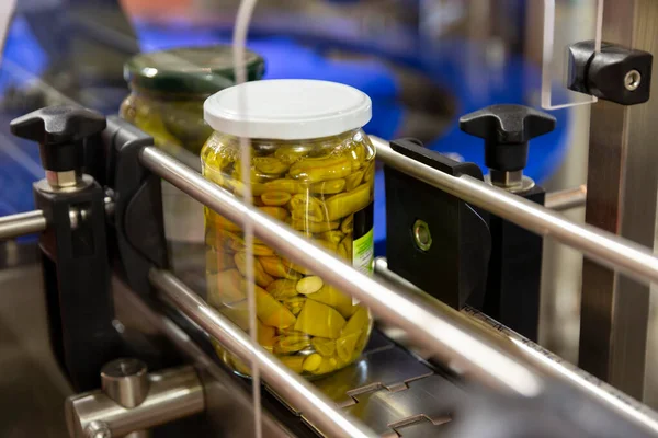 Grüne Bohnen Glas Einer Produktionslinie Einer Fabrik — Stockfoto