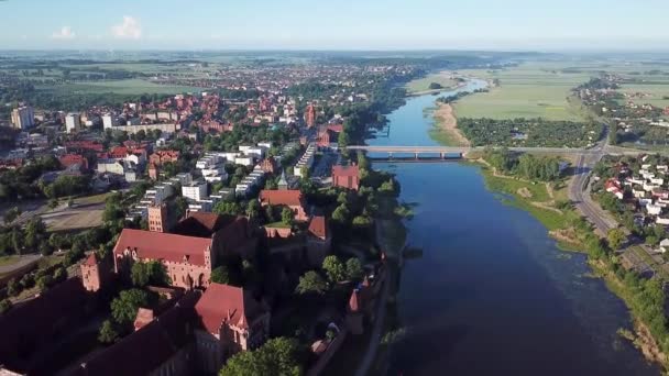 Aéreo Castelo Malbork Polônia Hora Verão — Vídeo de Stock