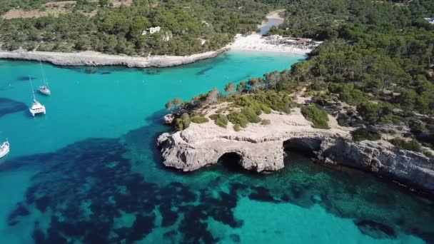 Aerial Spiaggia Cala Mondrago Maiorca Spagna — Video Stock
