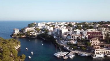 Anteni: Bay, Cala Figuera Mallorca, İspanya