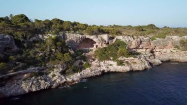 Anteni: Bay, Cala Figuera Mallorca, İspanya