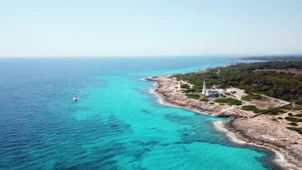 Antenne Cap Ses Salines Mallorca Spanien — Stockvideo