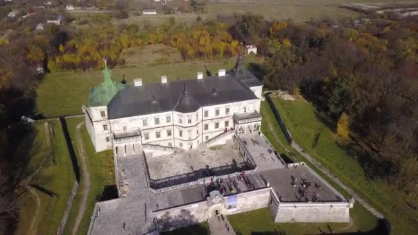 Luchtfoto Van Het Pidhirtsi Kasteel Gelegen Het Dorp Van Pidhirtsi — Stockvideo