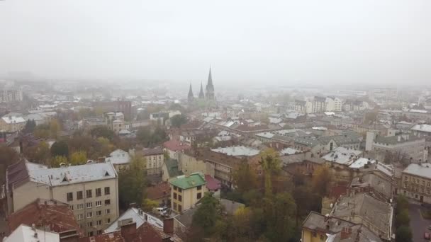 Vista Aérea Casa Esquina Fondo Iglesia Olha Elizabeth Lviv Ucrania — Vídeos de Stock
