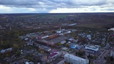 Anteni: Küçük kasaba, Kamianka Ukrayna, sonbahar