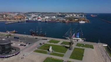 Hava: Gdynia iskelesi, Polonya