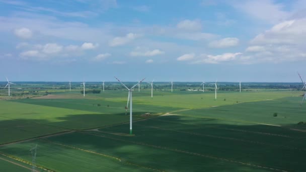 农业领域的风力发电站 — 图库视频影像