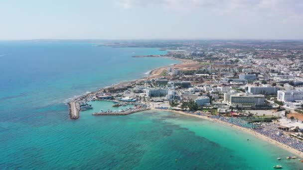 Vista Aérea Praia Ayia Napa Cidade Resort Chipre — Vídeo de Stock