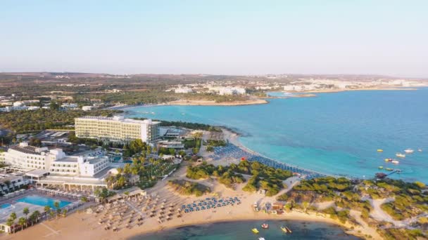 Luchtfoto Het Strand Van Makronissos Cyprus — Stockvideo