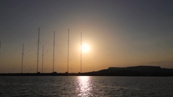 Broadcasting Station Kaap Greco Cyprus Bij Zonsondergang Licht — Stockvideo
