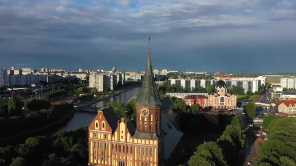 ロシアのカリーニングラード大聖堂 ドローンからの眺め — ストック動画