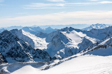 Alp dağlarının güzel manzarası, Avusturya, Stubai