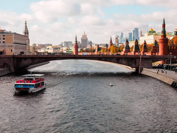 Widok Kreml Miasto Przy Promenadzie Rzeki Moskwa Rosja — Zdjęcie stockowe
