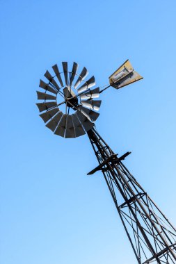 Geleneksel yel değirmeni, Batı Avustralya, görüntüyü kapat