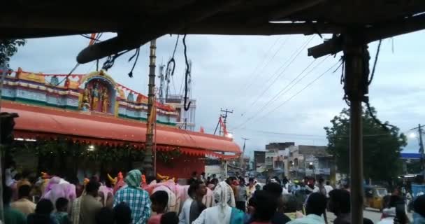 Celebrando Festival Las Vacas Templo Del Señor Hanuman — Vídeo de stock