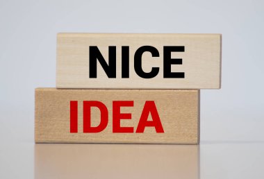 Güzel Fikirlerin Tahta Metin Bloğu. İş konsepti