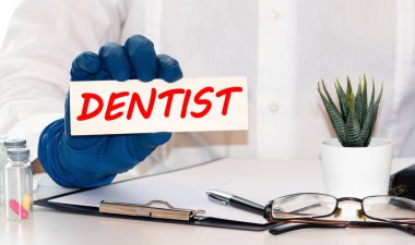 Kağıt çarşaflı kalem, dişçi meşe masalı. Hayaller çizimi.