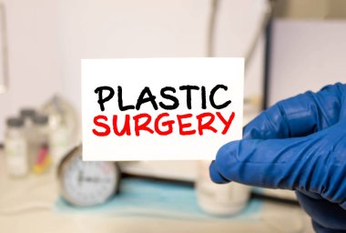 Estetik ameliyat metni tahtaya, konsept üzerine